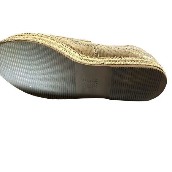 Naturalizer Thea 3 espadrille platform metallic gold shoes. Size 8.5 pre-loved - Picture 7 of 8